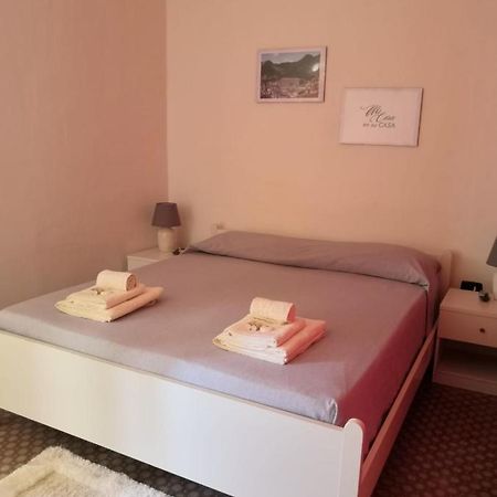 Monolocale Nel Centro Storico Bed & Breakfast Aieta Oda fotoğraf